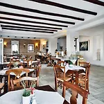 Hotel Pelican Bay 4*