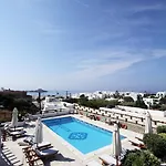 Pelican Bay 4*