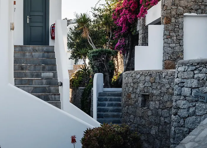 Pelican Bay Hotell 4*