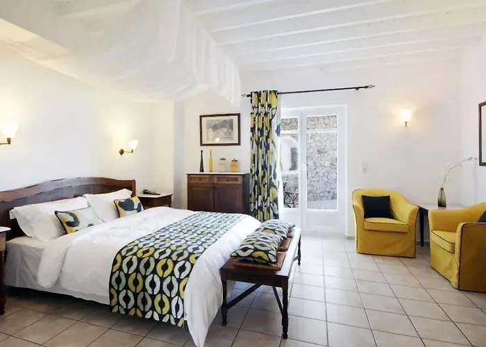 Отель Pelican Bay 4*